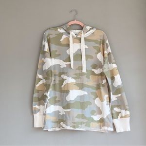 NWOT American Eagle Outfitters Camouflage Oversized Hoodie